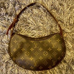 Authentic Louis Vuitton Croissant Handbag